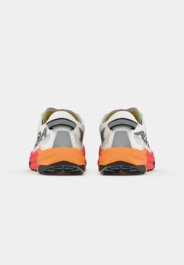 Беговые кроссовки