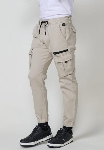 Брюки с накладными карманами
