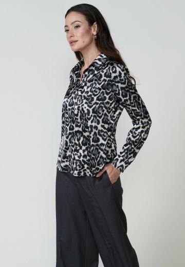 Атласная блузка