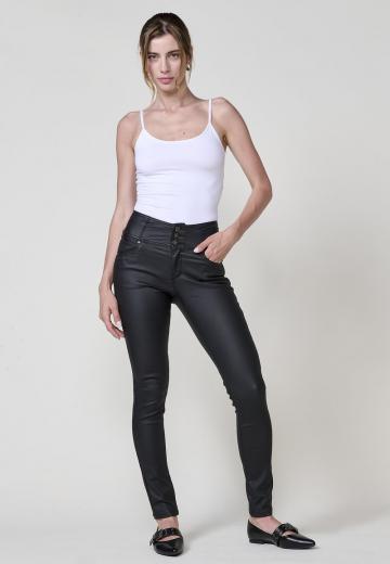 Узкие джинсы
