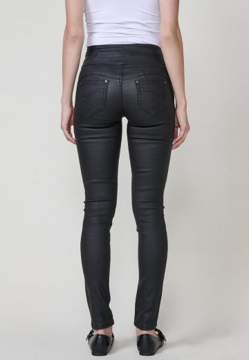 Узкие джинсы