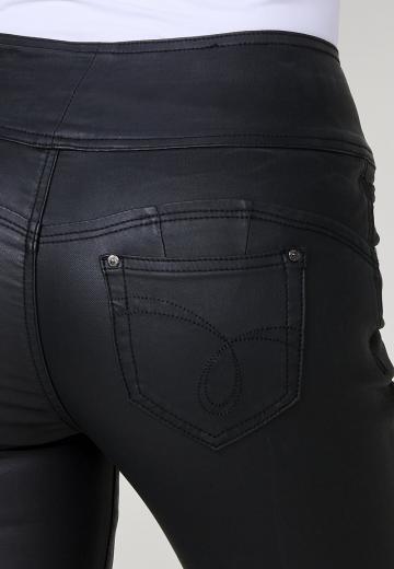 Узкие джинсы