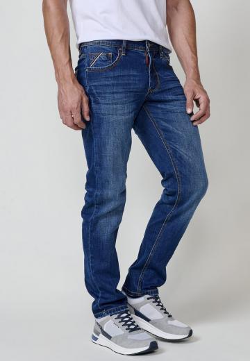 Прямые джинсы