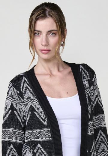 Жаккардовая вязаная кофта