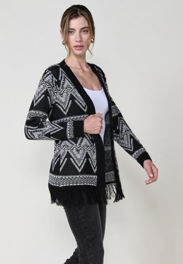 Жаккардовая вязаная кофта