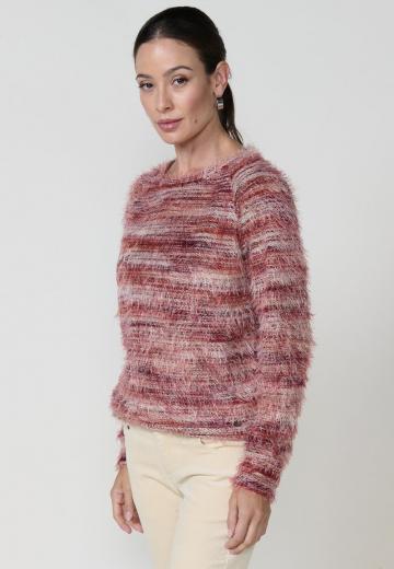 Пуловер в полоску