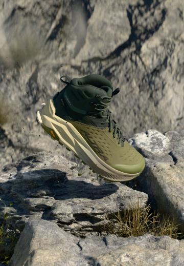 Походные ботинки