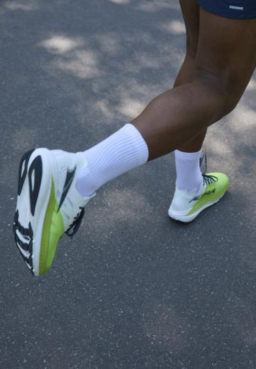 Беговые кроссовки