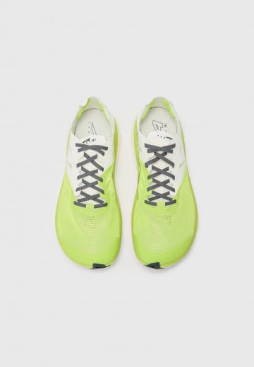 Беговые кроссовки