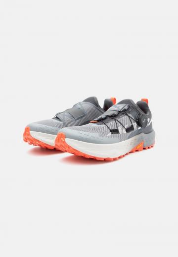 Беговые кроссовки