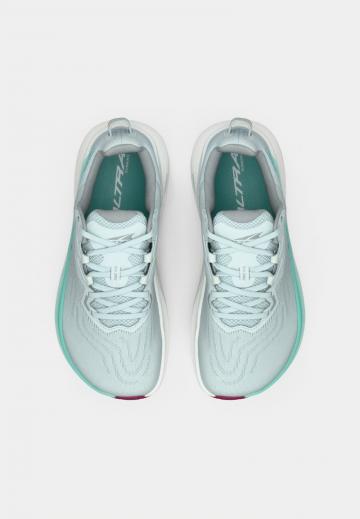 Беговые кроссовки