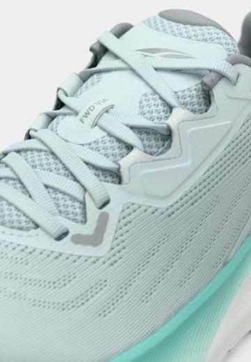 Беговые кроссовки