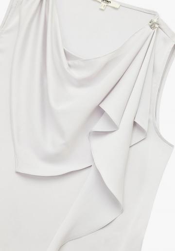 Блузка без рукавов