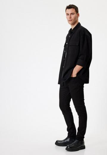 Узкие джинсы