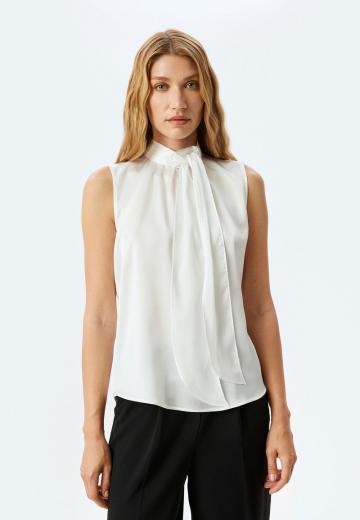 Блузка без рукавов