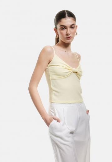 Топ на бретельках