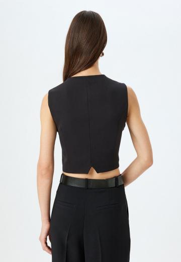 Короткая куртка