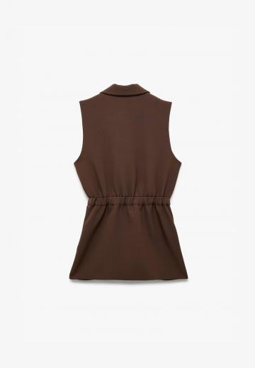 Длинный жилет