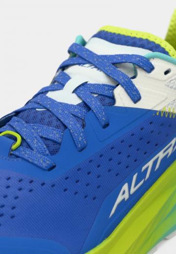 Беговые кроссовки