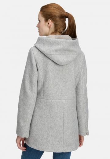 Короткое пальто