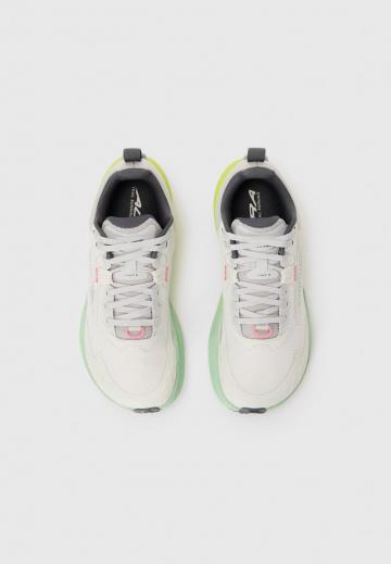 Беговые кроссовки