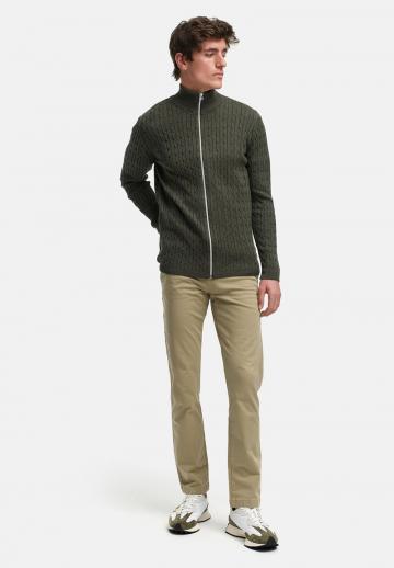 Вязаная кофта