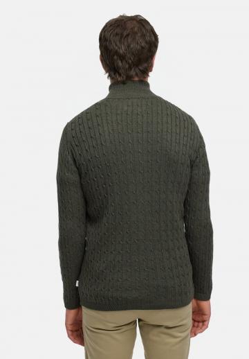 Вязаная кофта