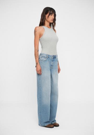 Свободные джинсы