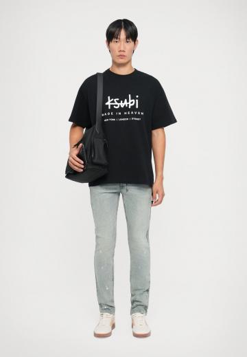 Узкие джинсы