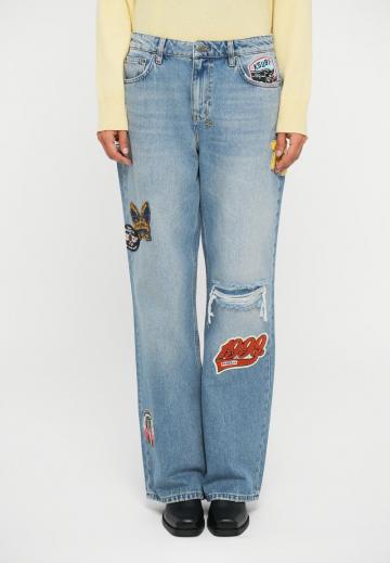 Свободные джинсы