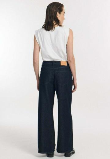 Свободные джинсы