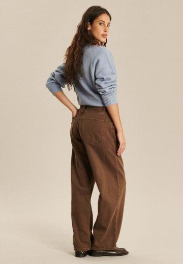 Прямые джинсы