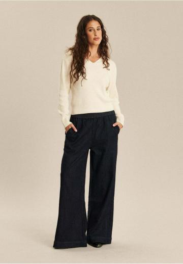 Свободные джинсы