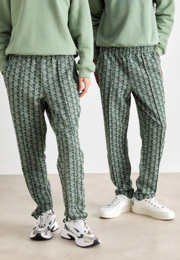 Спортивные штаны