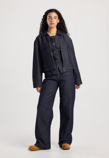 Джинсовая куртка