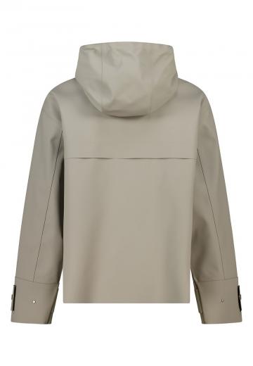 Куртка с накладнымит карманами