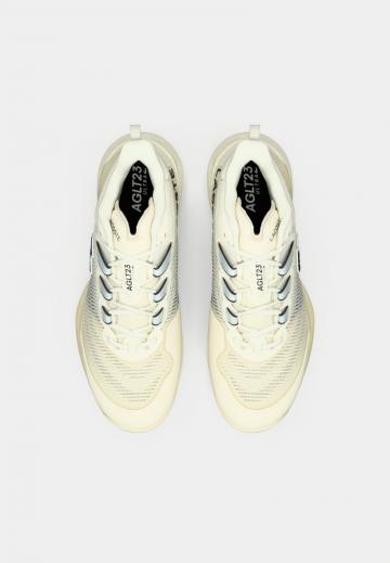 Теннисные кроссовки