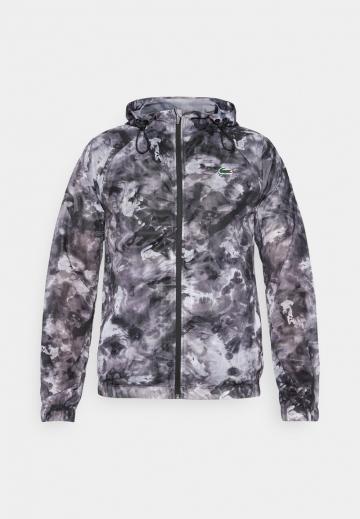 Спортивная куртка