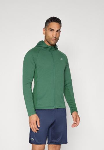 Спортивная куртка