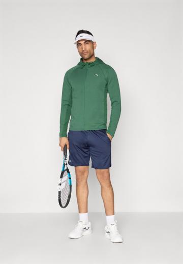 Спортивная куртка