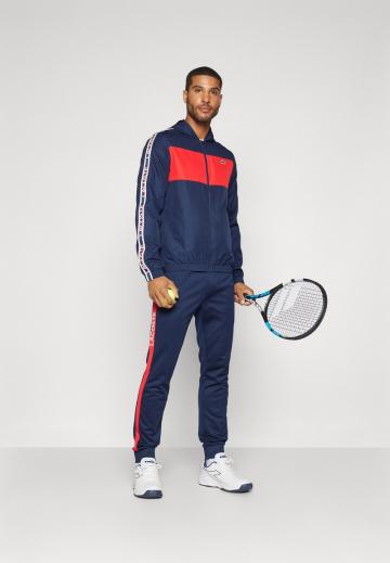 Спортивная куртка