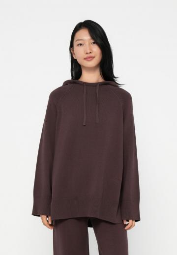 Длинный пуловер