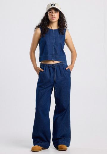 Джинсовая жилетка