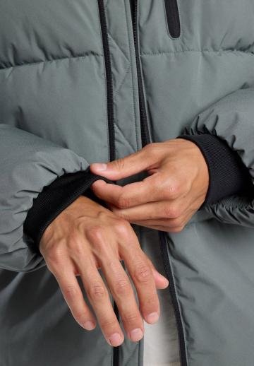 Зимняя куртка