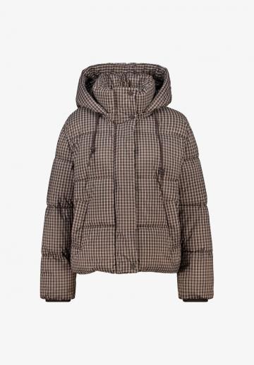 Зимняя куртка