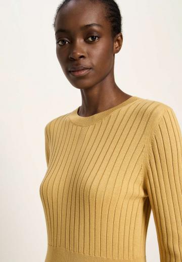 Вязаное платье