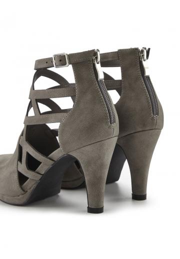 Туфли с ремешком