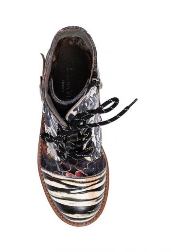 Ботинки на шнуровке