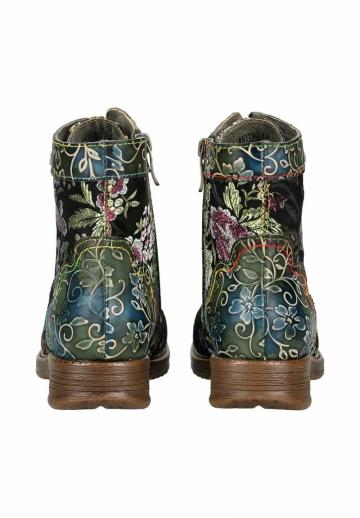 Ботинки на шнуровке