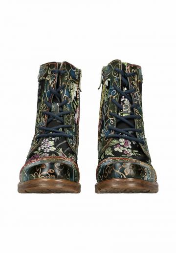 Ботинки на шнуровке